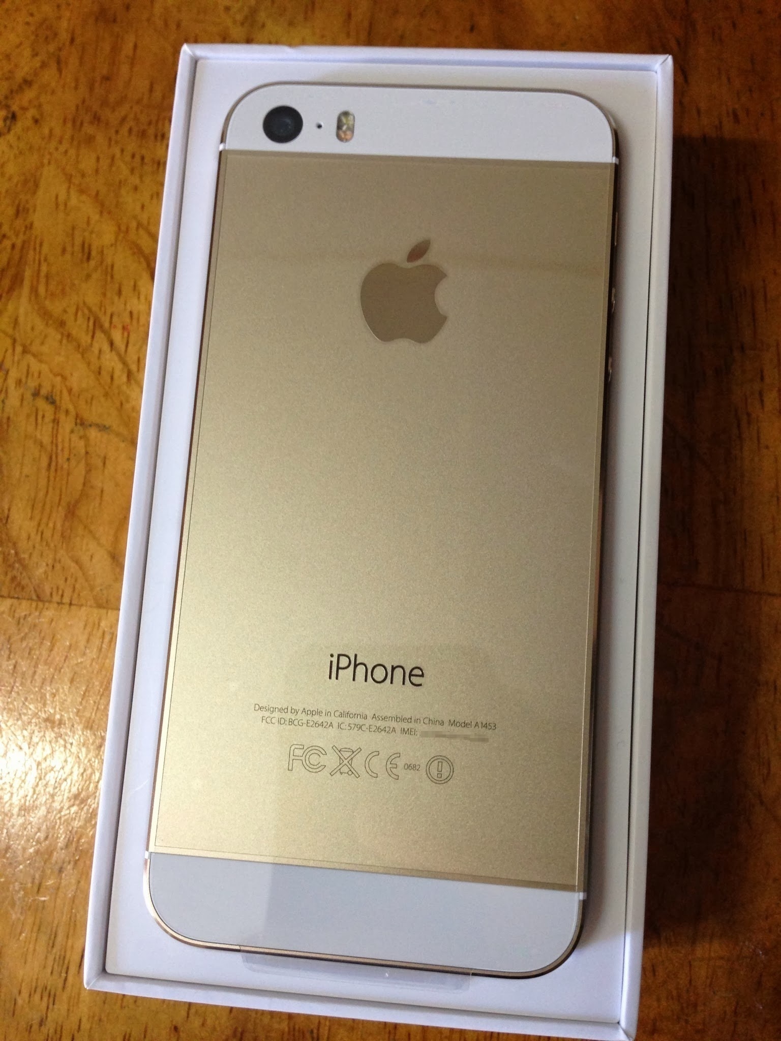 iPhone 5sシャンパンゴールド
