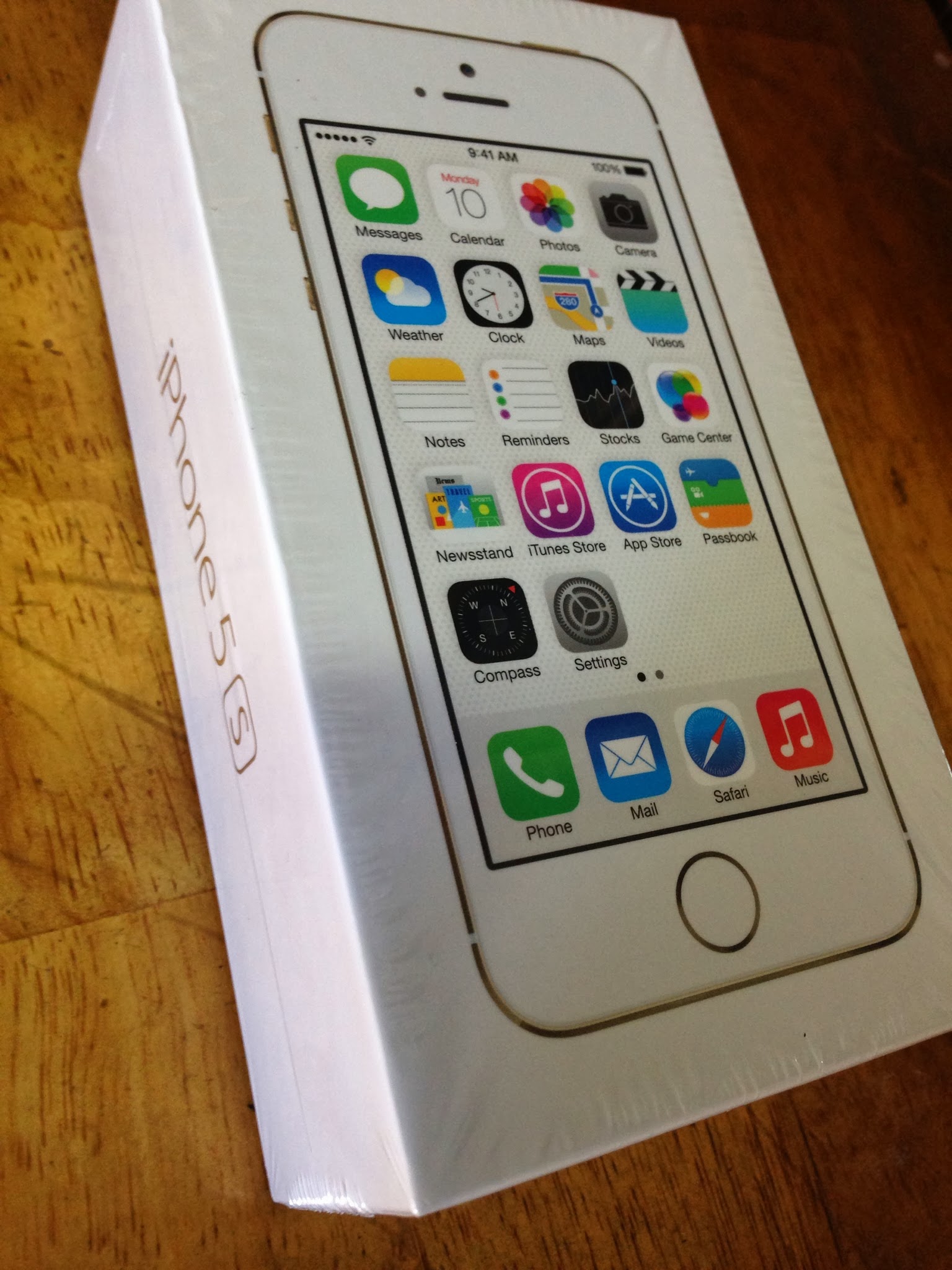 iPhone 5sシャンパンゴールド箱