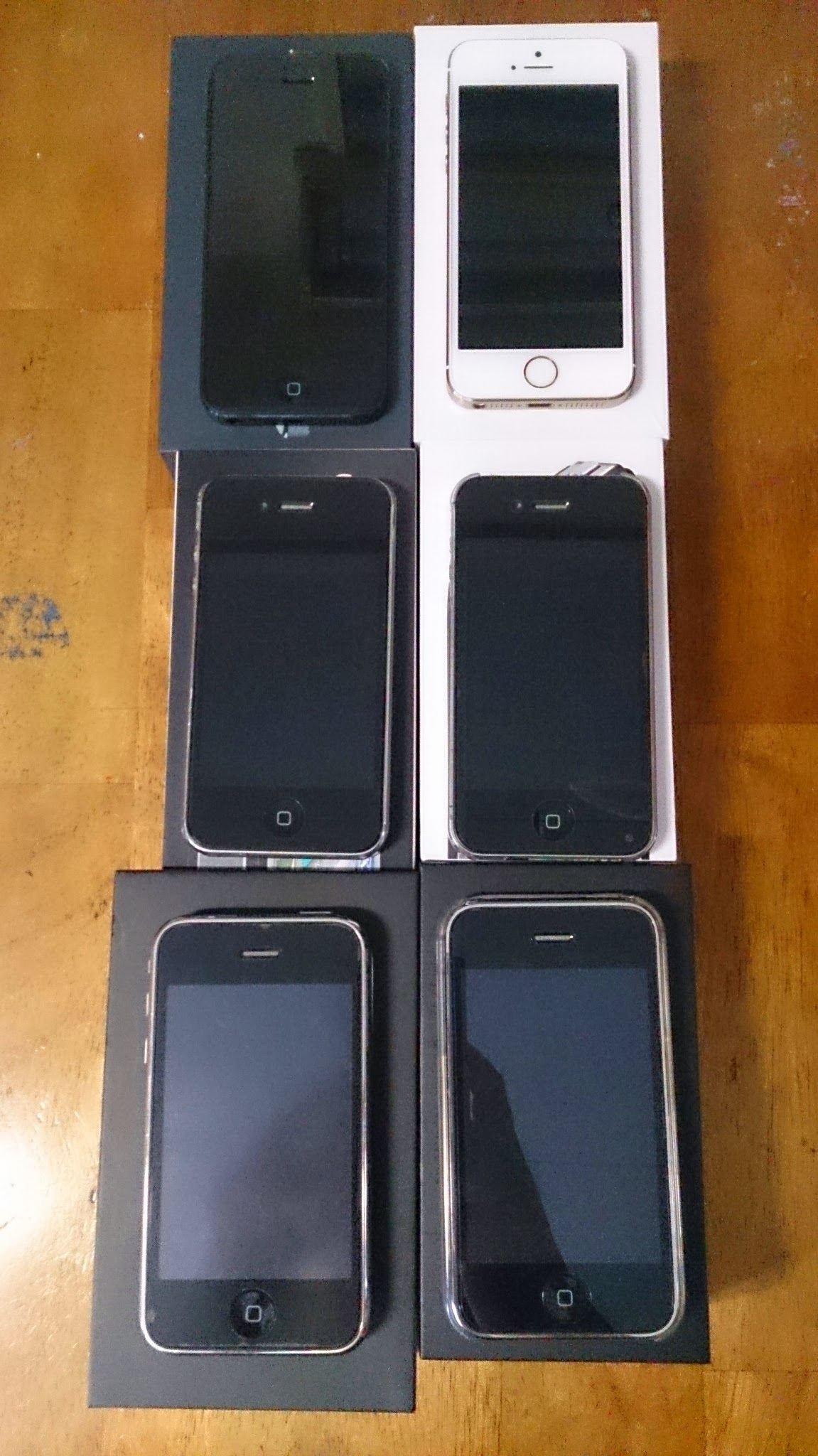 iPhone 3GからiPhone 5s3